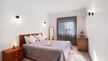 1 bedroom, iron/ironing board, free WiFi, bed sheets