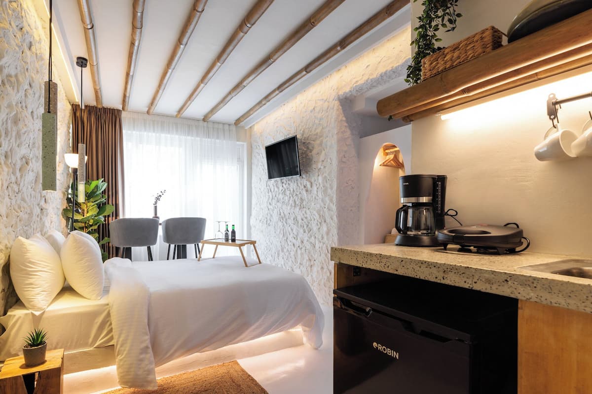 Classic Double Room, Balcony, City View | Individually decorated, individually furnished, laptop workspace