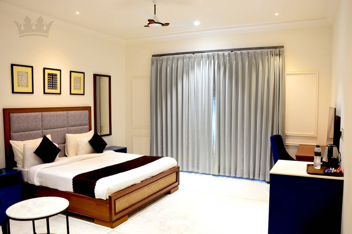 Superior Room | Desk, free WiFi