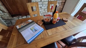 Dining - Charming 4-bedroom house in Lairoux with WiFi and Pool (Lairoux)