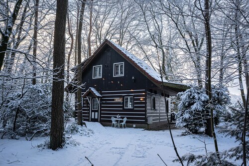 Cozy and comfortable forest house with balcony in beautiful location
