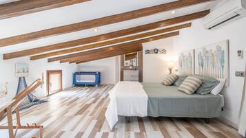 4 Schlafzimmer, Bügeleisen/Bügelbrett, kostenloses WLAN, Bettwäsche