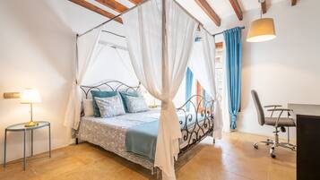 4 chambres, fer et planche à repasser, Wi-Fi gratuit, draps fournis