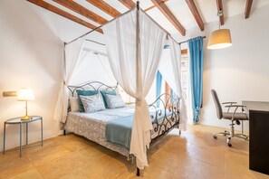 4 chambres, fer et planche à repasser, Wi-Fi gratuit, draps fournis