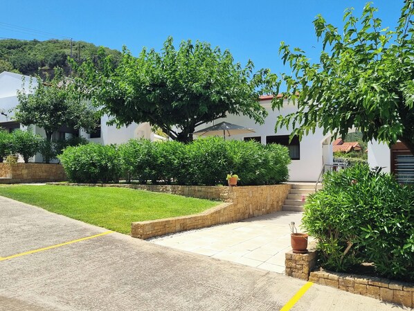 Family Studio | Beach/ocean view
