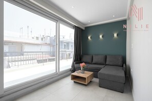 Appartement, 1 chambre, balcon, vue ville | Coin séjour