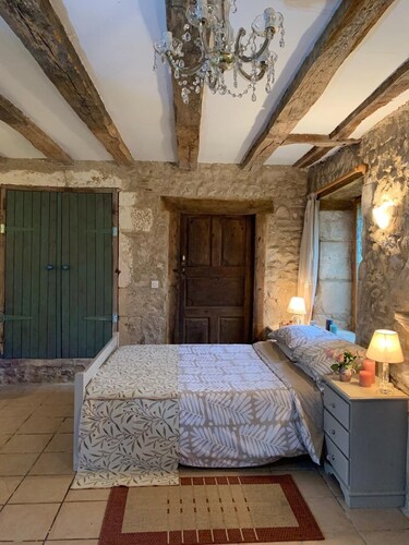 Idyllic Studio Gite In Rural Stunning French Countryside With Pool