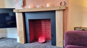 Apartment | Interior - Spacious Centrally Located Apartment (Exmouth)