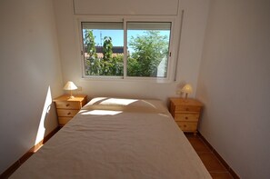 4 عدّة غرف نوم ومكواة/لوح كي وواي فاي مجانًا