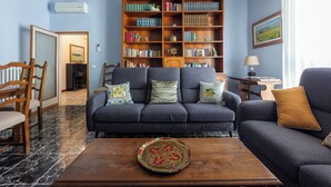 Apartament clàssic, vistes al pati | Sala d'estar