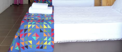 1 chambre, fer et planche à repasser, Wi-Fi, literie fournie