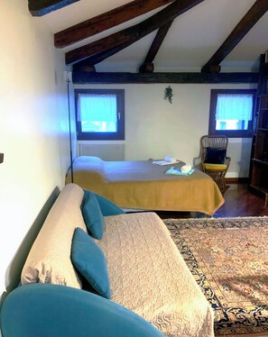 1 camera, ferro/asse da stiro, Wi-Fi, lenzuola