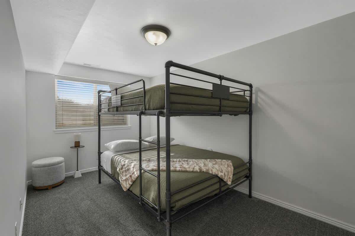 6 bedrooms, iron/ironing board, travel crib, WiFi