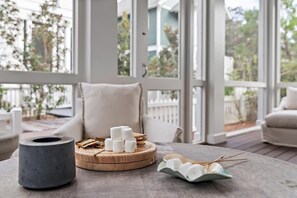 Interior - Coastal retreat w/ bikes & screened porch (Santa Rosa Beach)