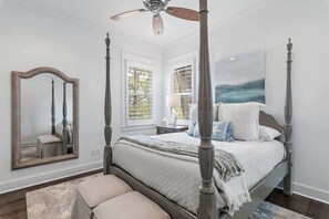 4 bedrooms, iron/ironing board, travel cot, free WiFi - Blue Moon | WaterSound West | Boardwalk to Beach (Santa Rosa Beach)