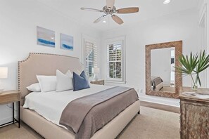 4 chambres, fer et planche à repasser, lit parapluie, Wi-Fi gratuit