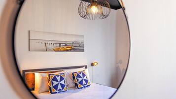2 bedrooms, iron/ironing board, WiFi (free), bed sheets