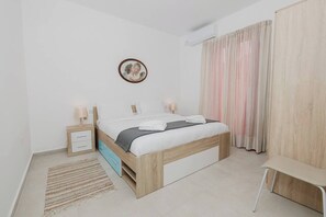 2 soverom, strykejern/-brett, reiseseng for barn og wi-fi (inkludert)