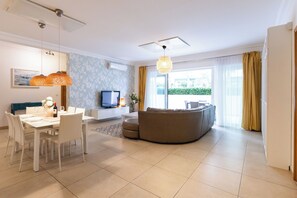 Imagen sin descripción, 5 de 50, botón