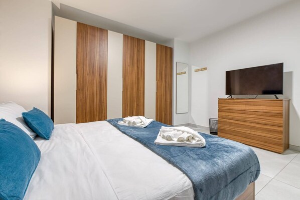 3 عدّة غرف نوم ومكواة/لوح كي وسرير سفر وواي فاي مجانًا