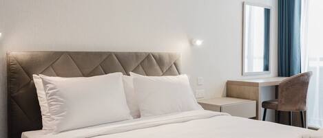 2 bedrooms, iron/ironing board, travel cot, free WiFi