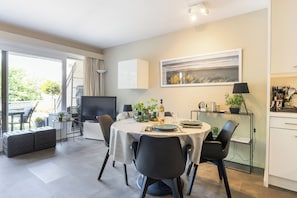 Dining - Peter Pan 101 - GV03 (Sint Idesbald)