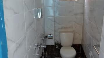 Dusche, Handtücher, Seife, Toilettenpapier