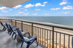 Apartamento Signature, balcón, vistas a la playa | Vistas del balcón