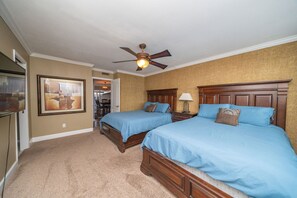 4 bedrooms, desk, free WiFi, bed sheets