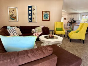 Living area - Cliff Hanger, River access with dock (Parker)