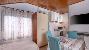 Estudio (Studio Apartment) | Interior