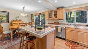 Casa, varias camas (Cozy Bear's Lair) | Cocina privada