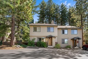 Casa, várias camas (Cozy Bear's Lair) | Fachada