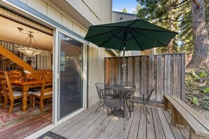 House, Multiple Beds (Cozy Bear's Lair) | Outdoor dining