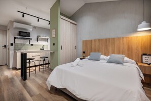 Superior Room, Kitchenette | In-room safe, free WiFi - Casa Origo Hospedaje (Medellín)