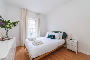 Exterior - Rotherhithe Riverside Flat (London)