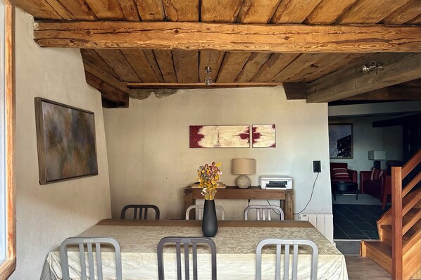 Dining - HAUTE-NENDAZ VILLAGE: LARCH 1898 4-STOREY/4-ROOM/6-PERSON CHALET/PARKING. (Nendaz)