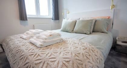 The Getaway - A cosy 2 bedroom home