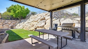 Talo (4 Bedrooms) | Sisätilat