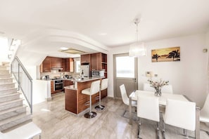 Villa (4 Bedrooms) | Bahagian dalam