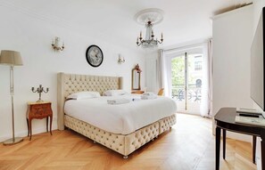 4 habitaciones, escritorio, tabla de planchar con plancha y wifi gratis 