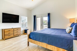 House (5 Bedrooms) | Interior - 1 Block to Beach: South Padre Island Paradise! (South Padre Island)