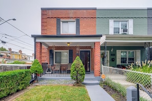 House (2 Bedrooms) | Interior - 2 Mi to The Fields At RFK Campus: DC Getaway (Washington)