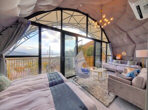 Ropa de cama de alta calidad y artículos del minibar gratis 