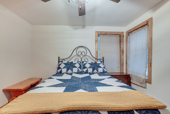 Cottage (2 Bedrooms) | Interior