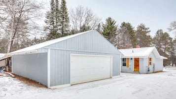 Cottage (2 Bedrooms) | Interior