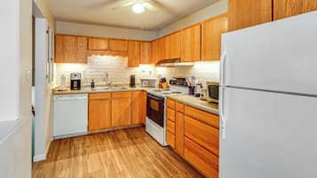 Nhà (2 Bedrooms) | Nội thất