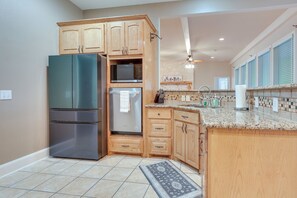 House (5 Bedrooms) | Interior - Serene 50-acre Nature Retreat Near Melissa & Anna (Anna)