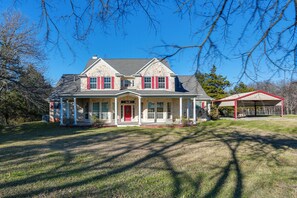 House (5 Bedrooms) | Front of property - Serene 50-acre Nature Retreat Near Melissa & Anna (Anna)
