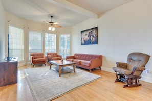 House (5 Bedrooms) | Interior - Serene 50-acre Nature Retreat Near Melissa & Anna (Anna)